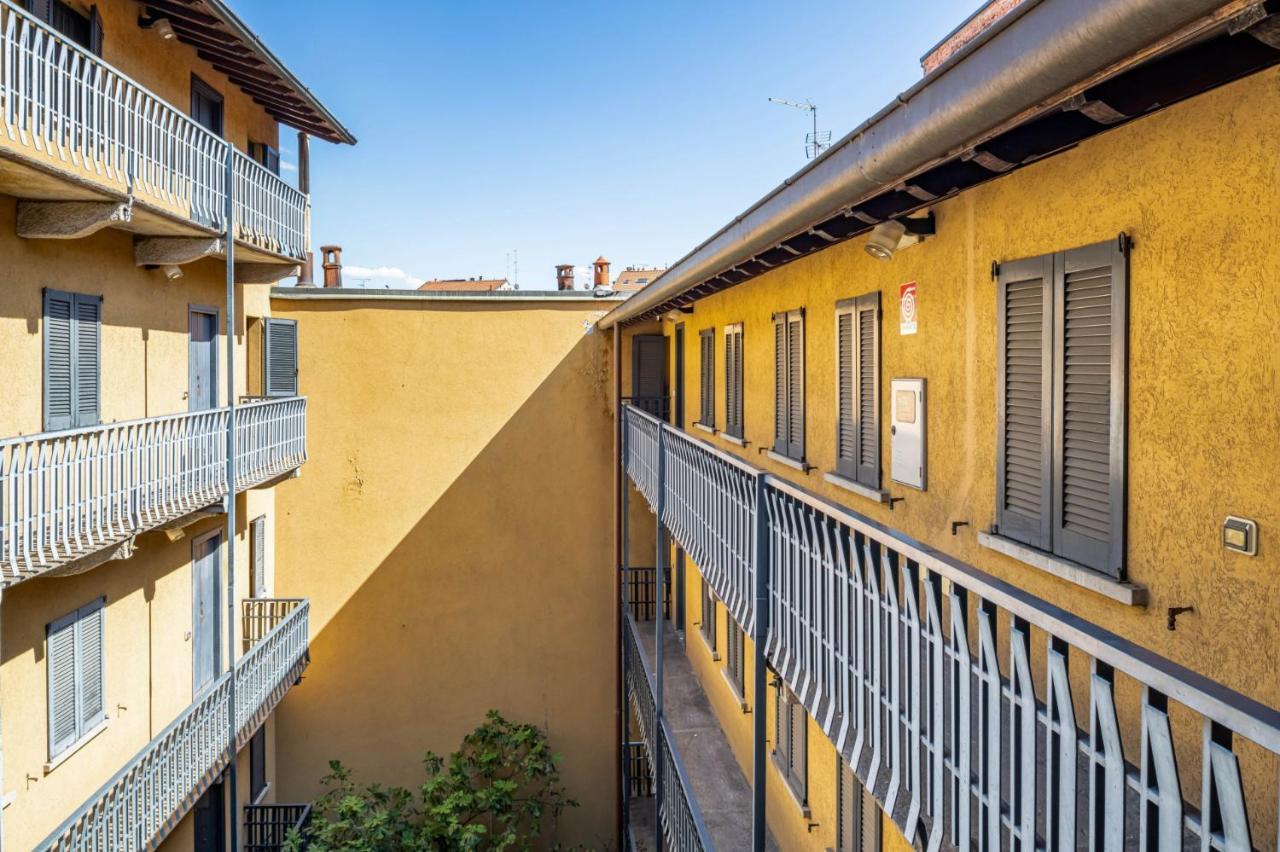 Easylife - Romantico Appartamento Sulla Darsena Милан Экстерьер фото