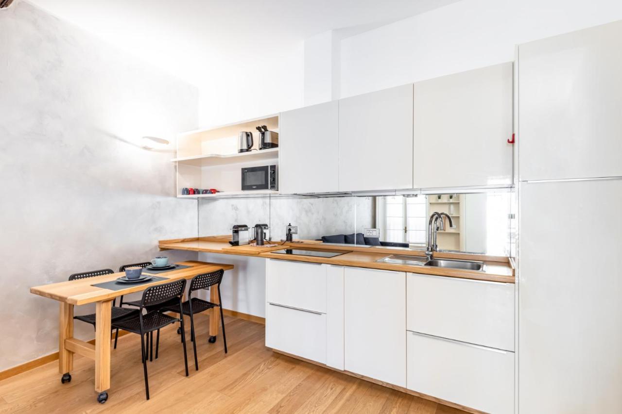 Easylife - Romantico Appartamento Sulla Darsena Милан Экстерьер фото